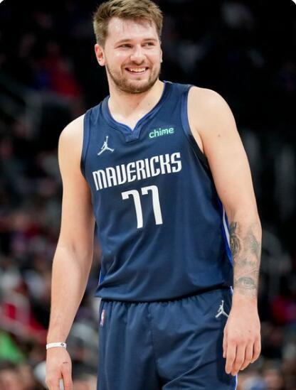 武汉女足对 武汉女足对