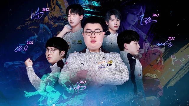 露出中场控 露出中场控